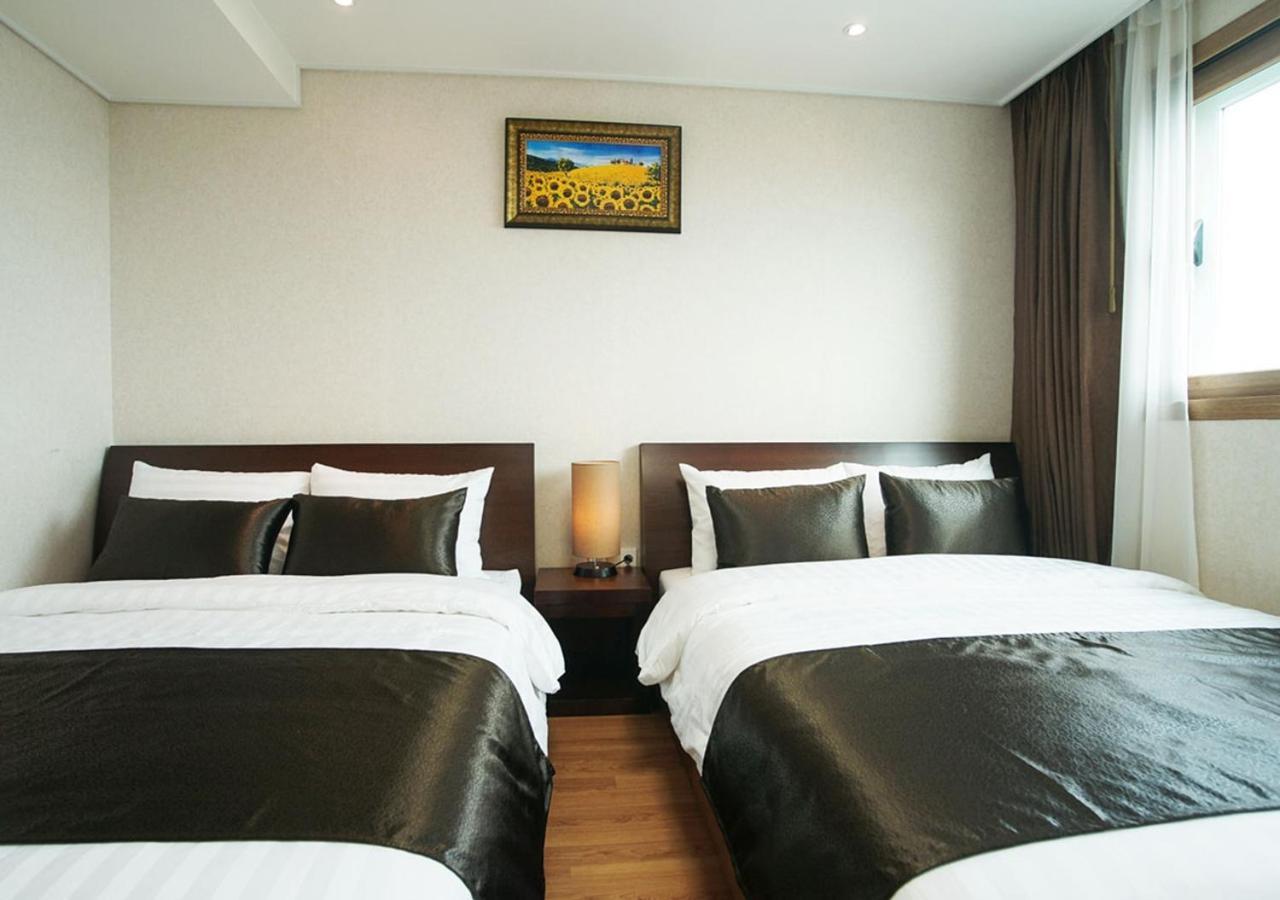 Iris Hotel Seogwipo Exterior foto